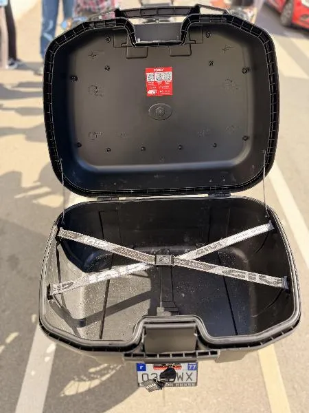 DL VSTROM 800DE