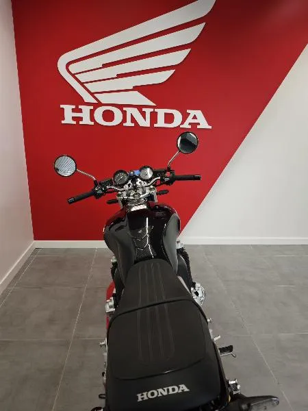CB 1100 RS