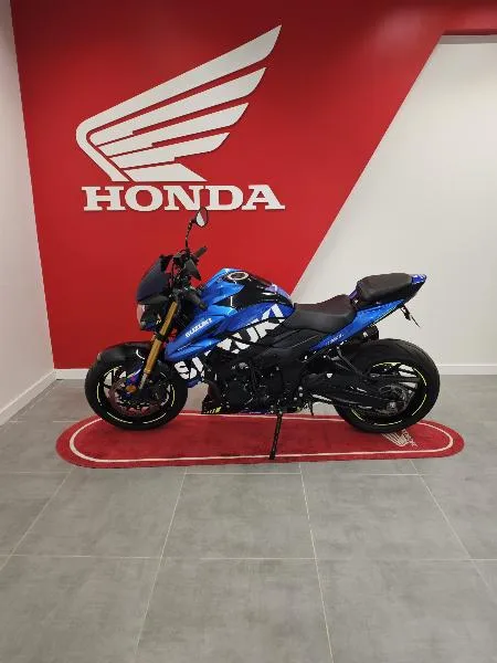GSXS 750
