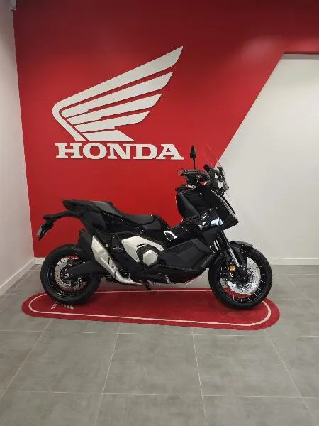 XADV 750 DCT