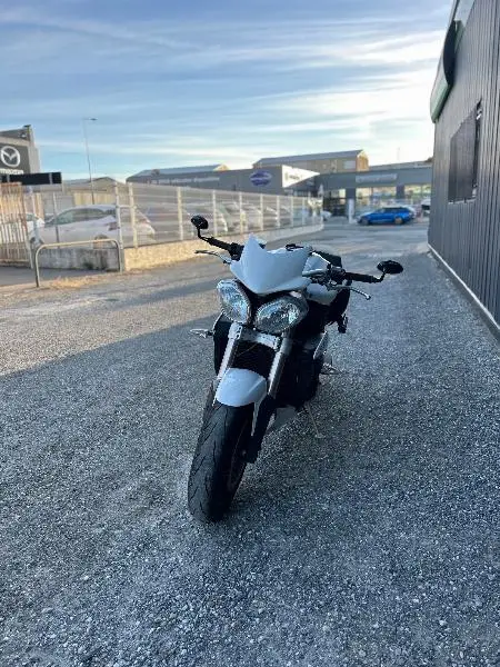 SPEED TRIPLE 1050
