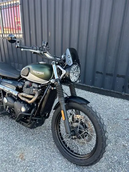 STREET SCRAMBLER 900