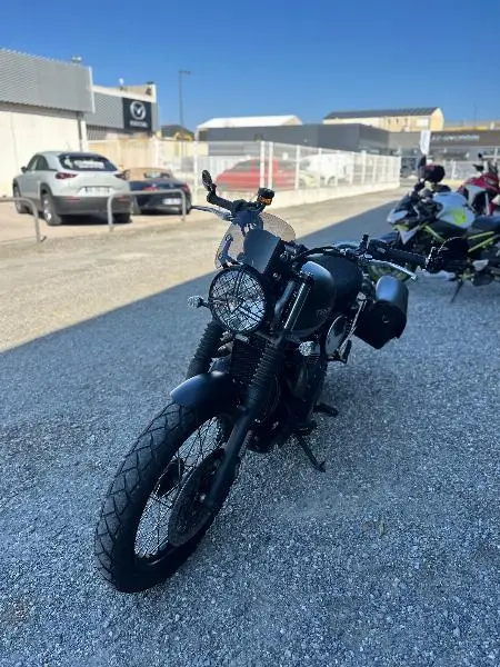 STREET SCRAMBLER 900