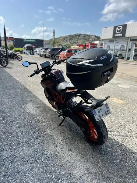 125 DUKE ABS