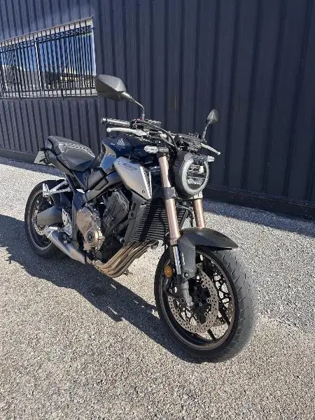 CB 650 R