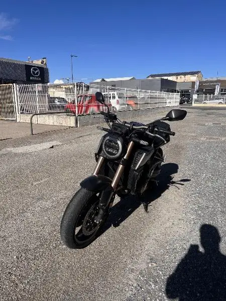 CB 650 R