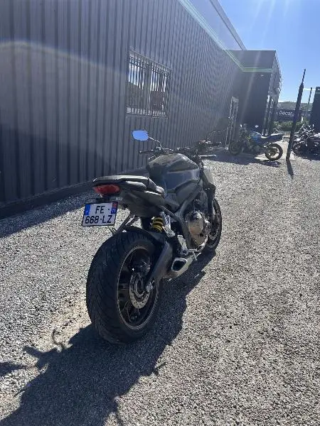 CB 650 R