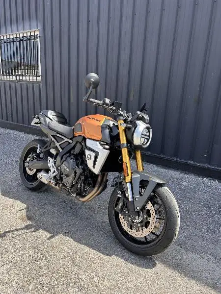 GSX8S
