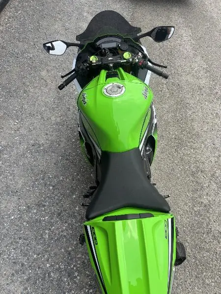 ZX10R