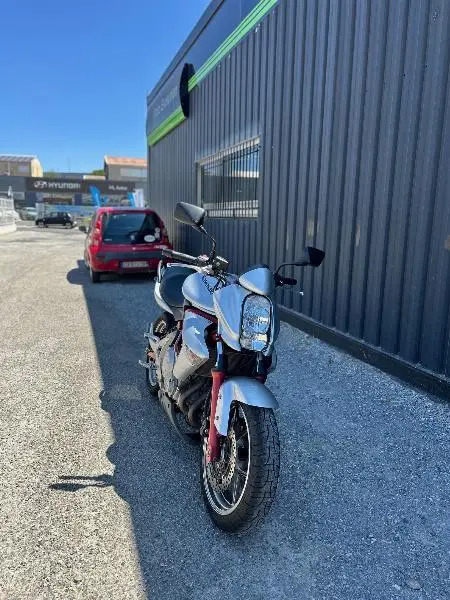 ER6 