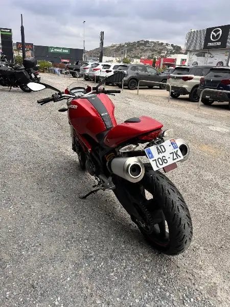 696 MONSTER