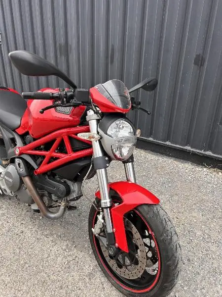 696 MONSTER