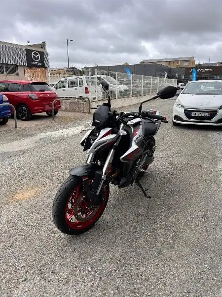 GSX8S
