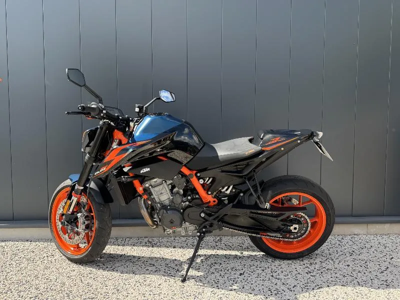 KTM 890 DUKE R 2022