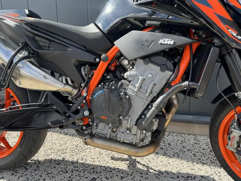 KTM 890 DUKE R 2022