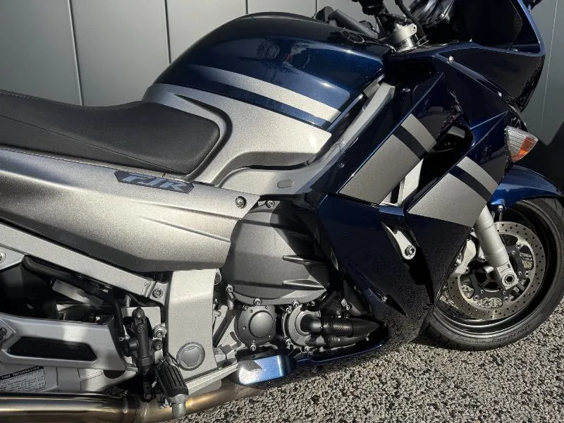 YAMAHA 1300 FJR 2006