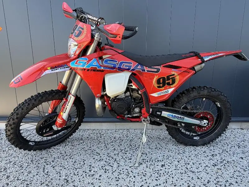 GASGAS 300 EC 2026 FACTORY 30H