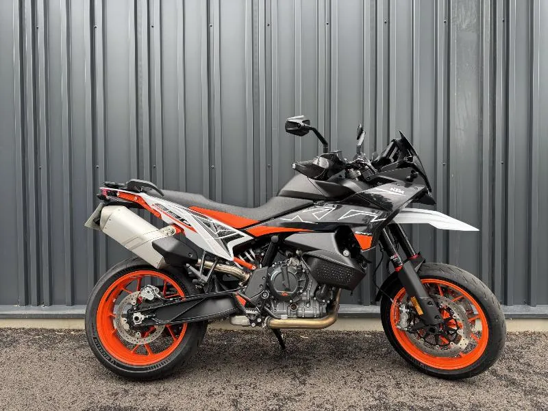 KTM 890 SMT 2024