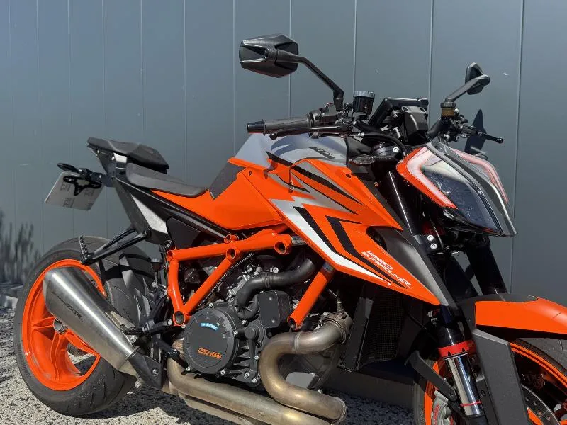 KTM 1290 SUPER DUKE R 2023