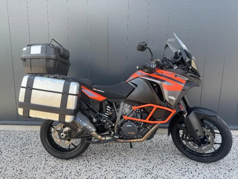 KTM 1290 SUPER ADVENTURE S 2020