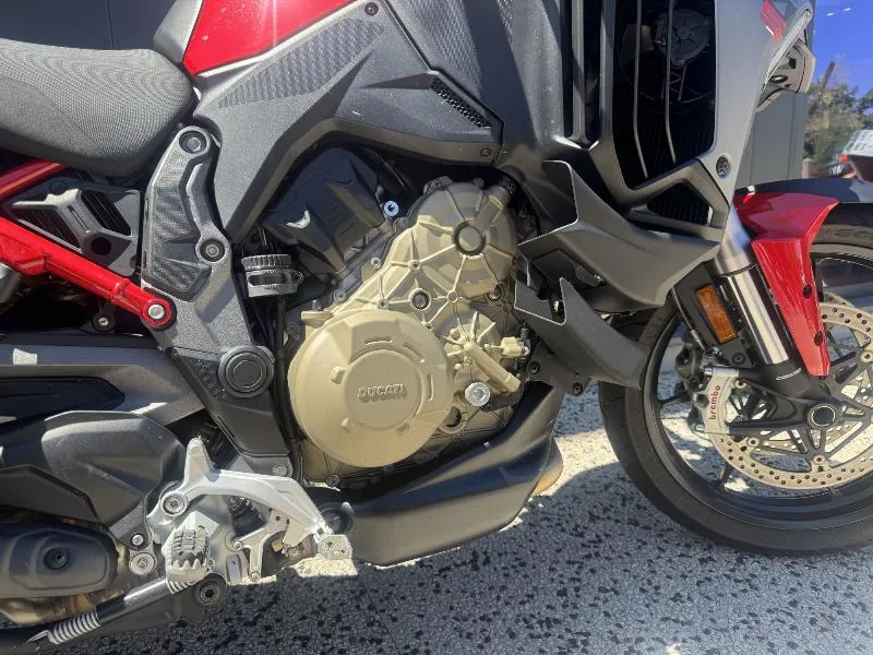 DUCATI MULTISTRADA V4S RADAR 2025