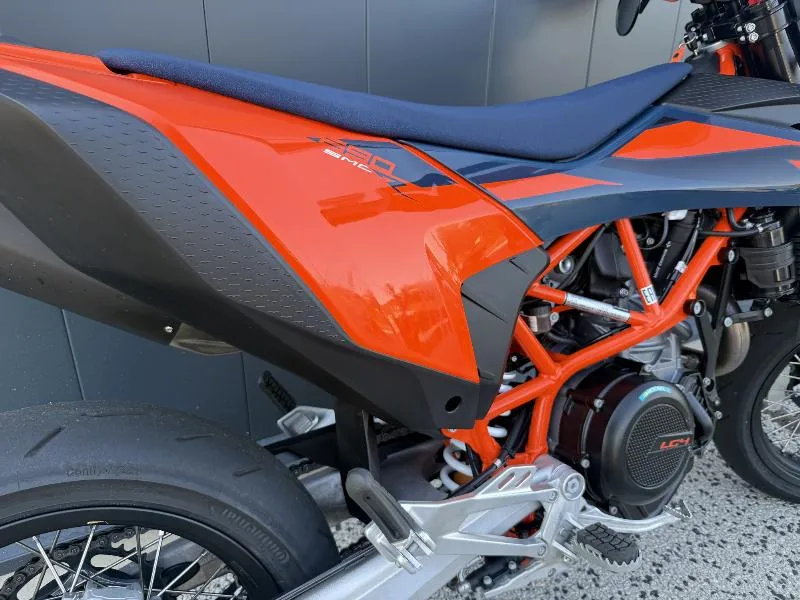 KTM 690 SMCR 2026