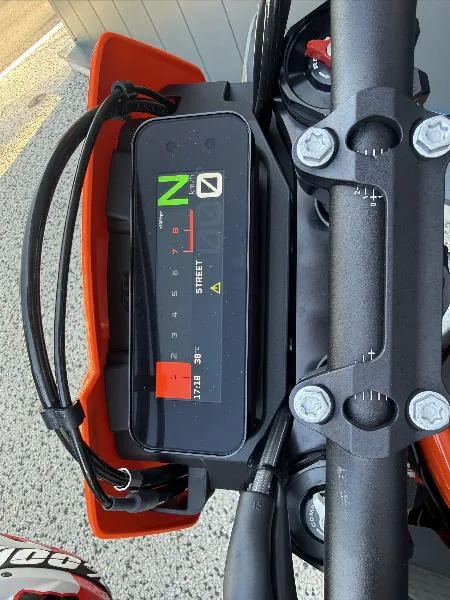 KTM 690 SMCR 2026