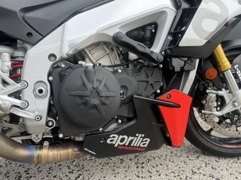 APRILIA TUONO V4 2022