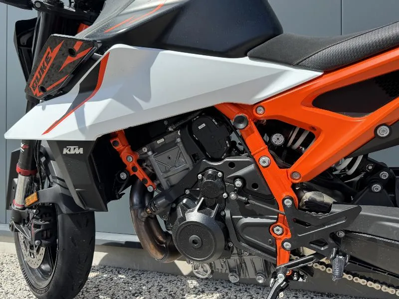 KTM 990 DUKE R 2026