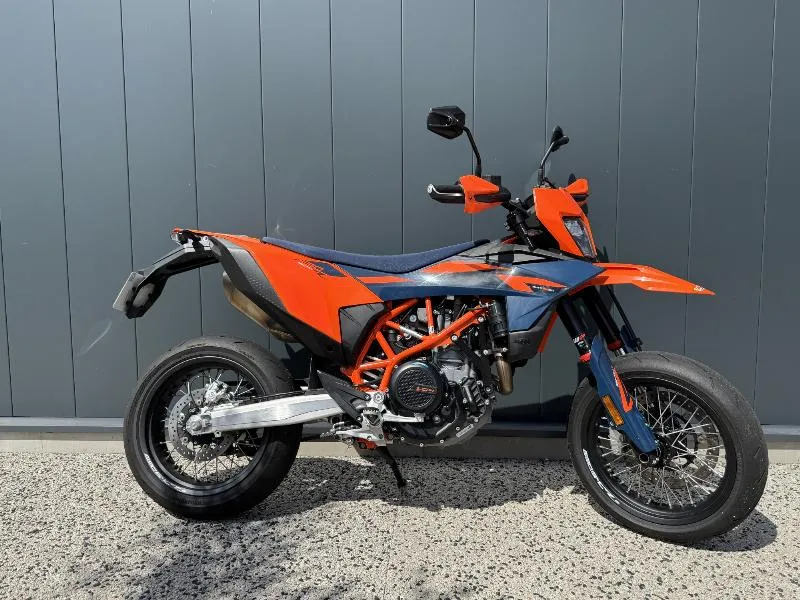 KTM 690 SMCR 2026