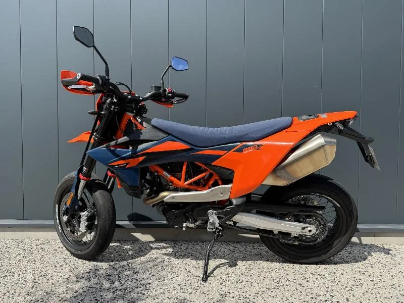 KTM 690 SMCR 2026