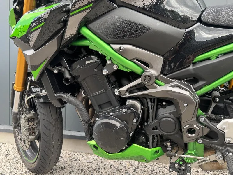 KAWASAKI Z900 SE 2024