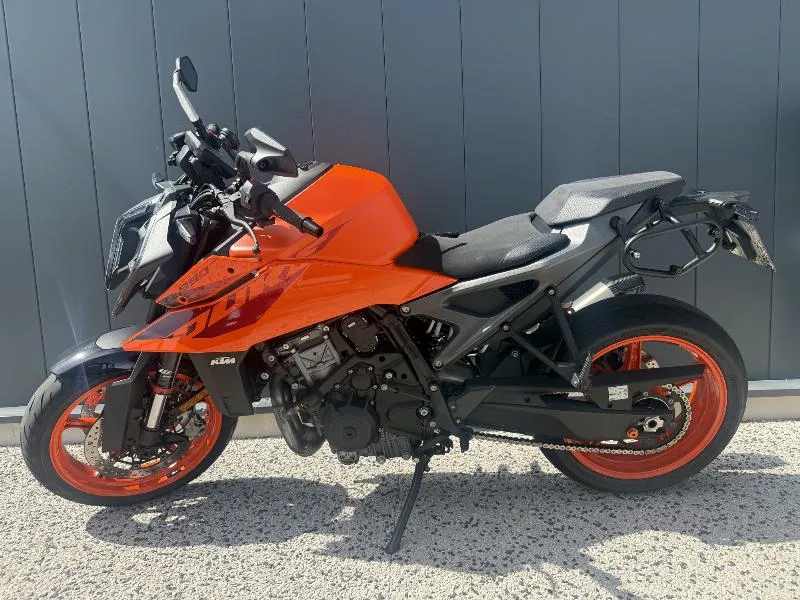 KTM 990 DUKE 2024