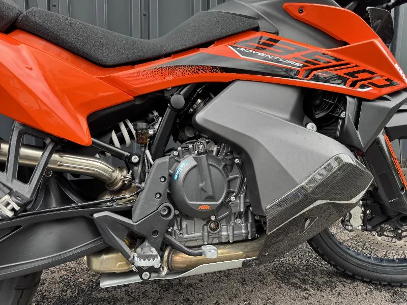 KTM 890 ADVENTURE L 2021 A2