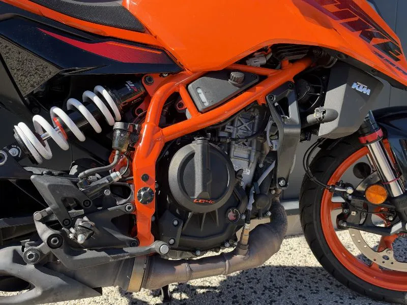 KTM 390 DUKE 2024