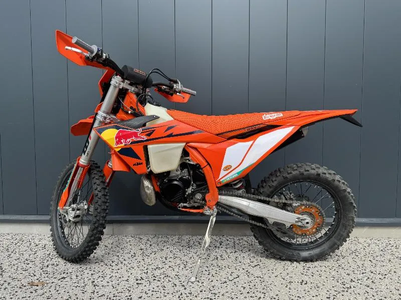 KTM 300 EXC TBI CHAMPION EDITION 2025