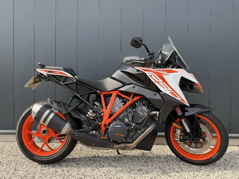 KTM 1290 SUPER DUKE GT 2020 2020