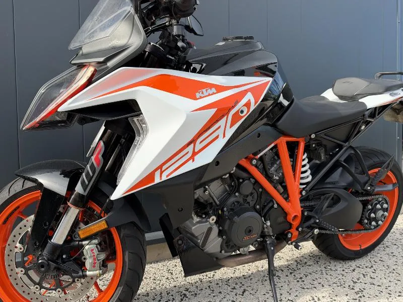 KTM 1290 SUPER DUKE GT 2020