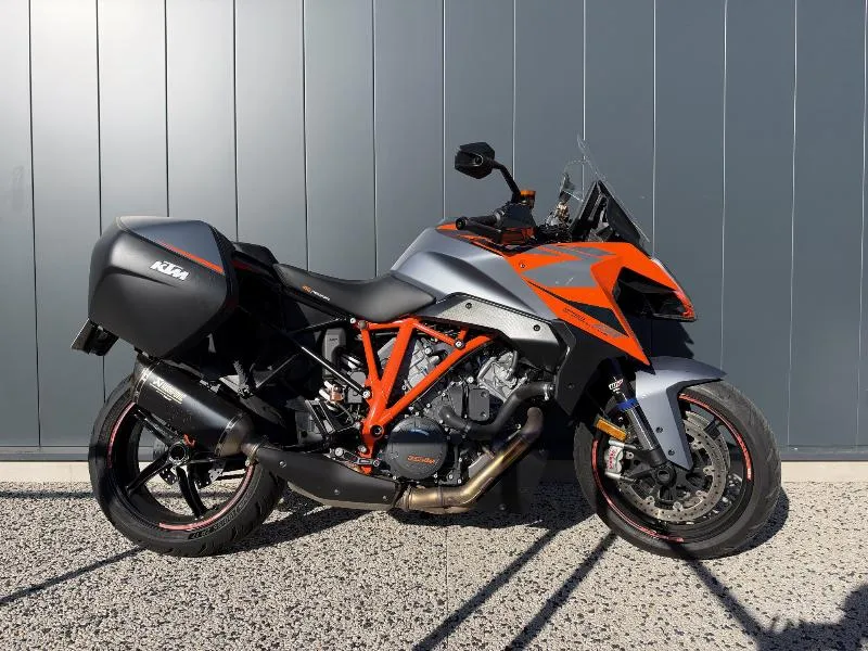 KTM 1290 SUPER DUKE GT 2022 2022