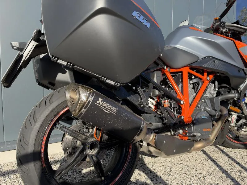 KTM 1290 SUPER DUKE GT 2022