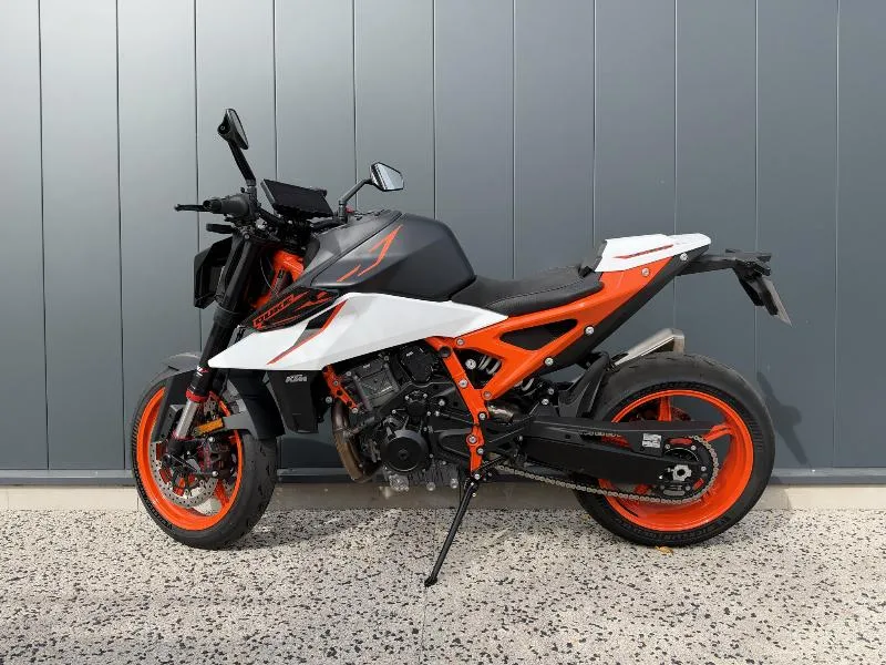 KTM 990 DUKE R 2026
