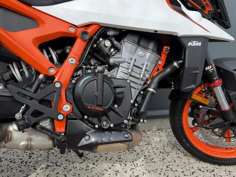 KTM 990 DUKE R 2026