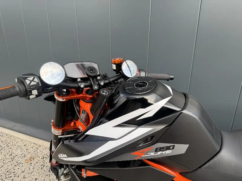 KTM 890 DUKE R 2022