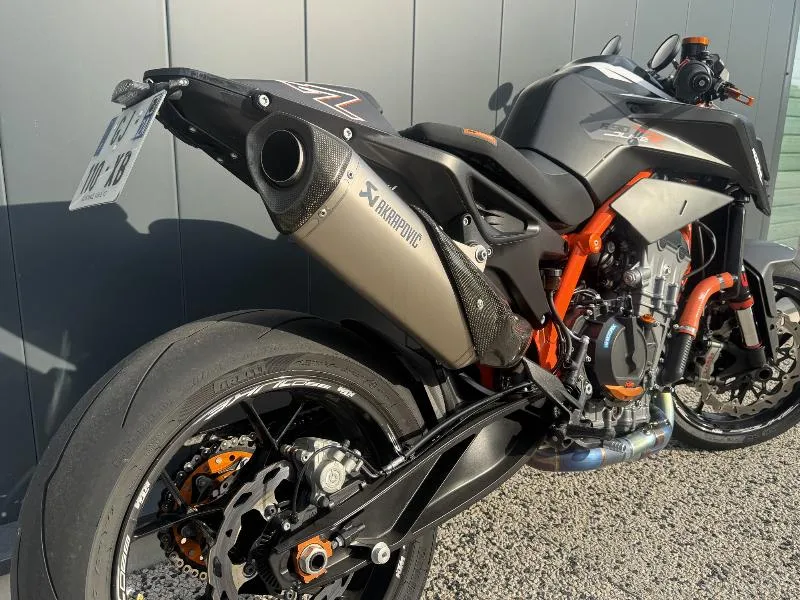 KTM 890 DUKE R 2022