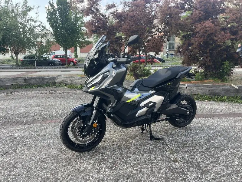 XADV 750
