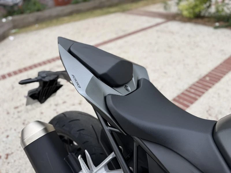 CB 1000 Hornet