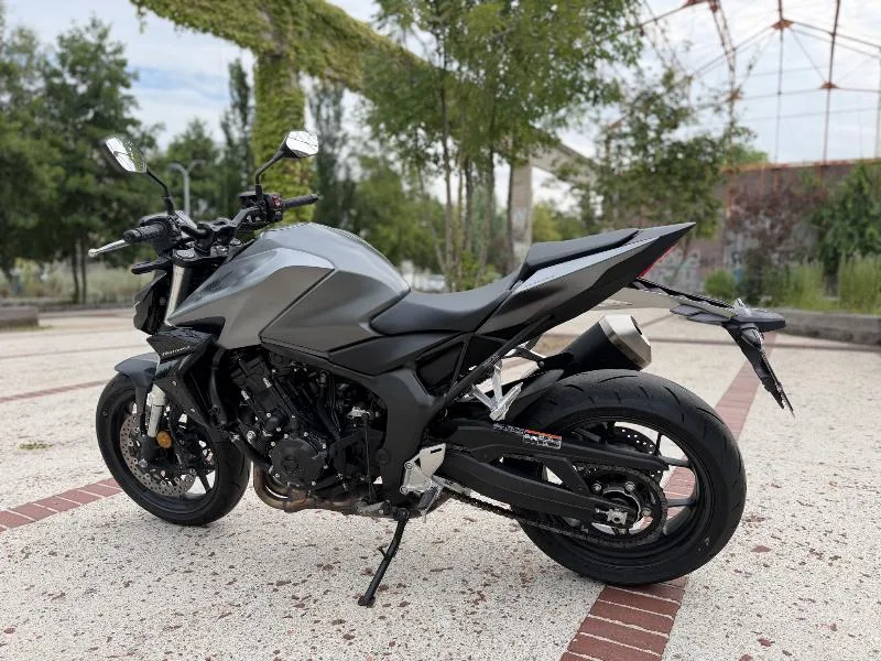 CB 1000 Hornet