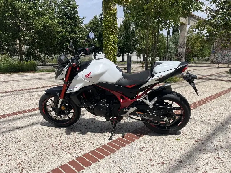 CB 750 HORNET
