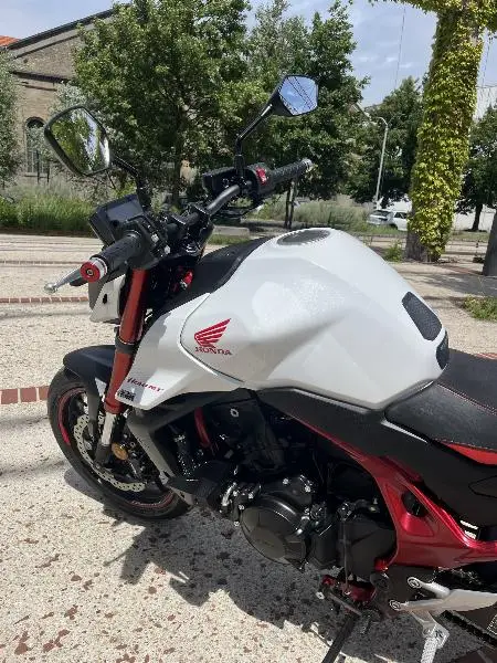 CB 750 HORNET