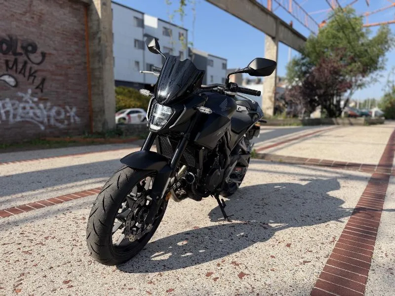 CB 500 Hornet 2025
